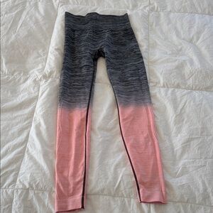 Women's Gradient Leggings - Pink and Gray